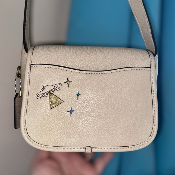 Coach Observed Bag - Picture 2 of 10